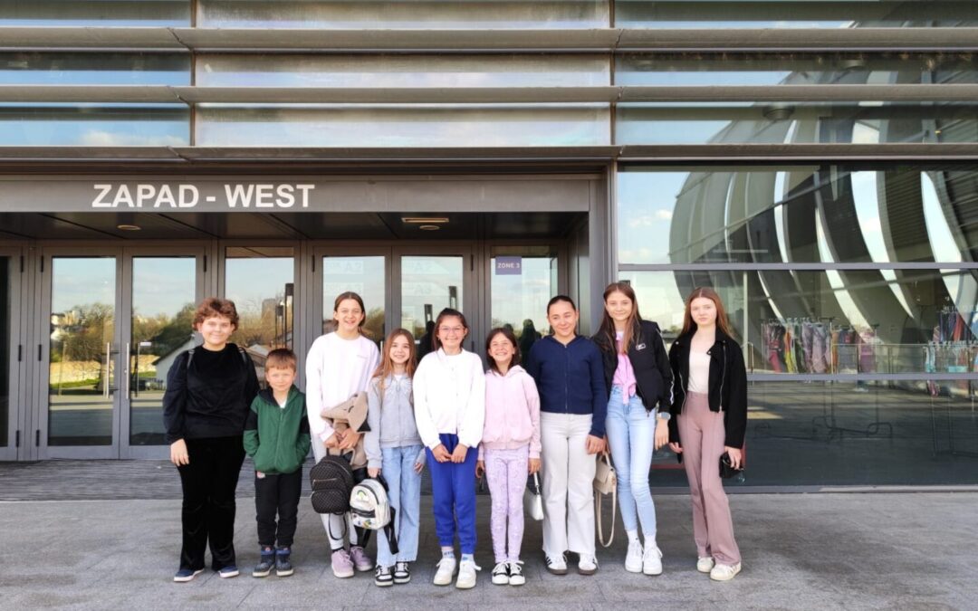 Učenici OŠ Drenje uživo pratili vrhunsku gimnastiku u Osijeku