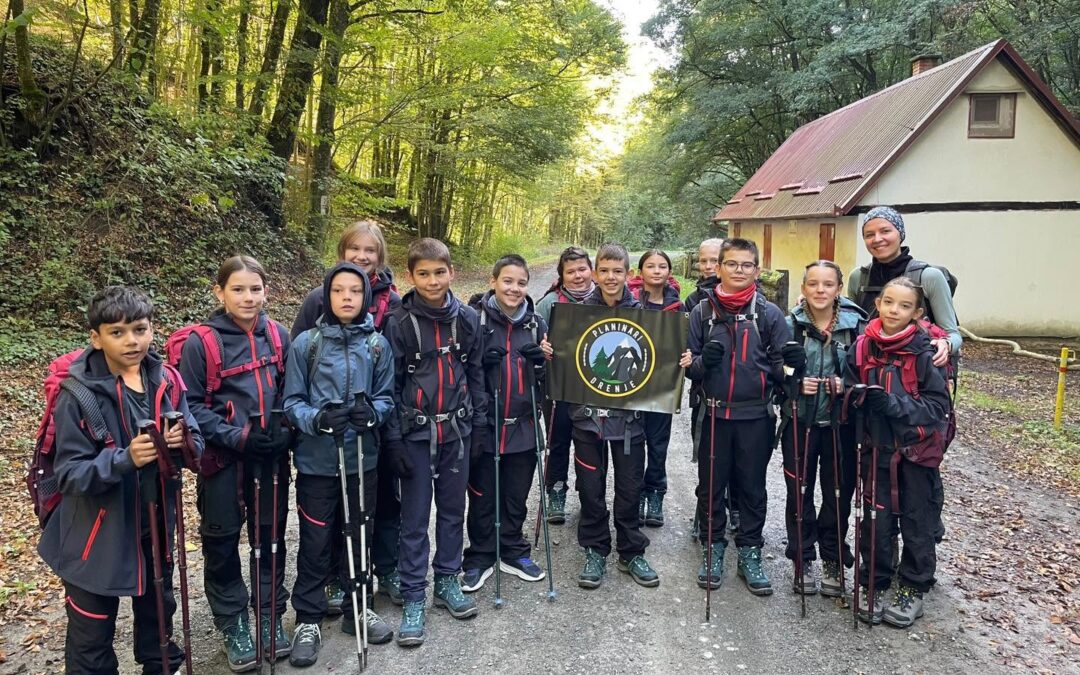 Planinari na stazi Tri kralja